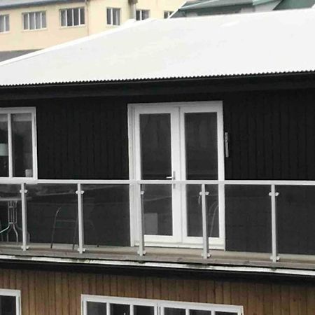 Private Spacious Home In City Center Klaksvík المظهر الخارجي الصورة